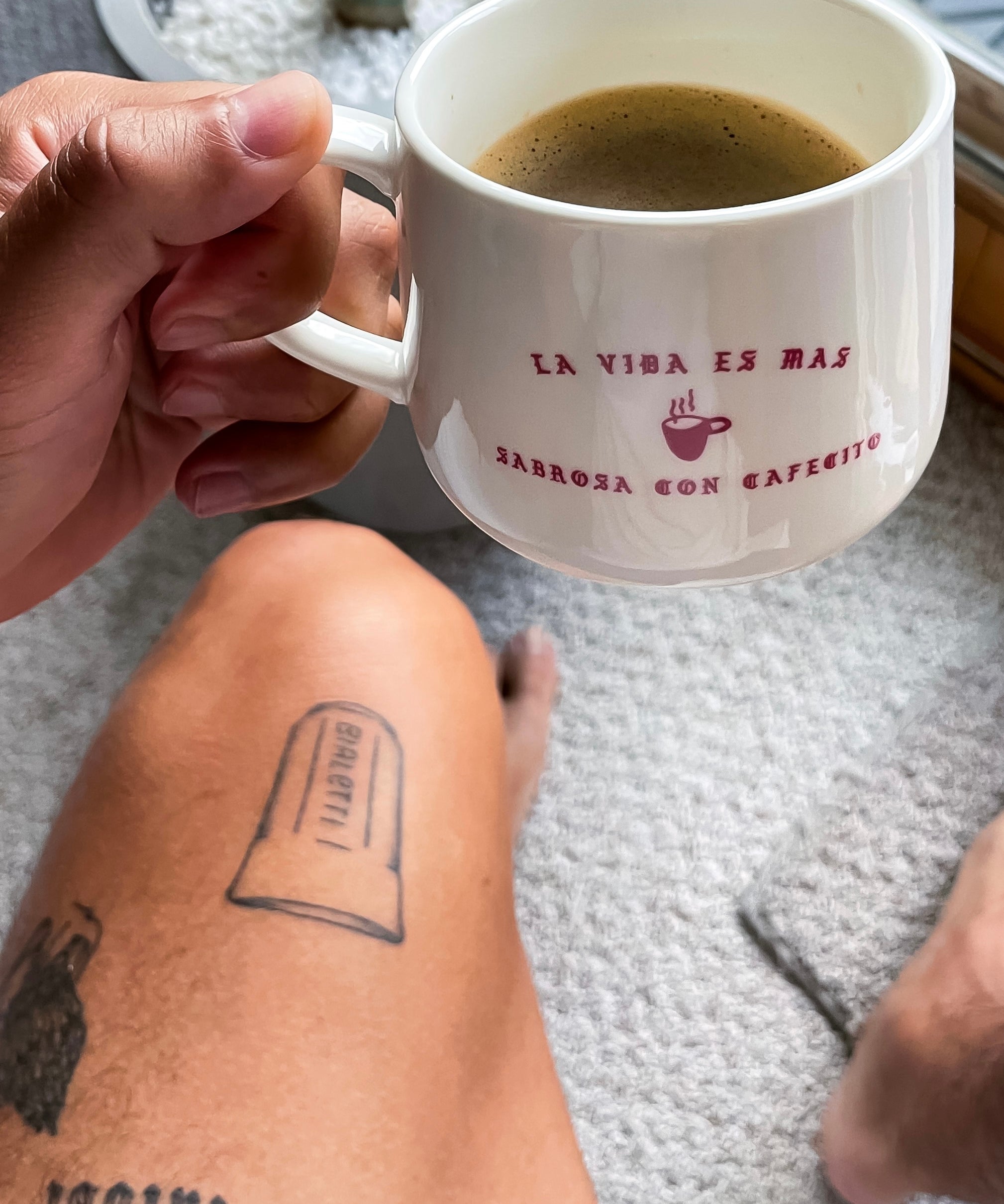 La Vida Es Mas Sabrosa Con Cafecito Mug White